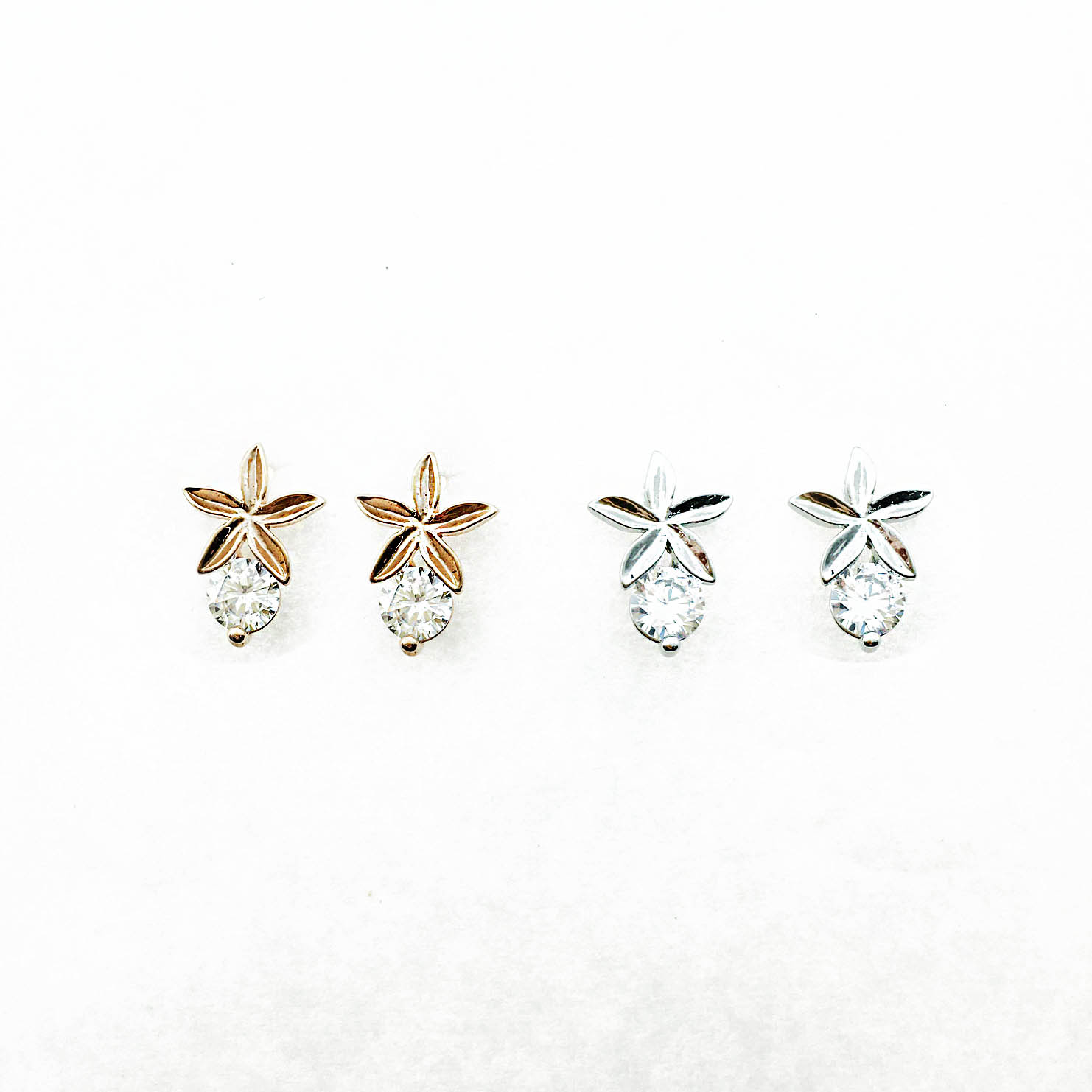 韓國 925純銀 水鑽 金屬 花朵 華麗 雙色 耳針式耳環