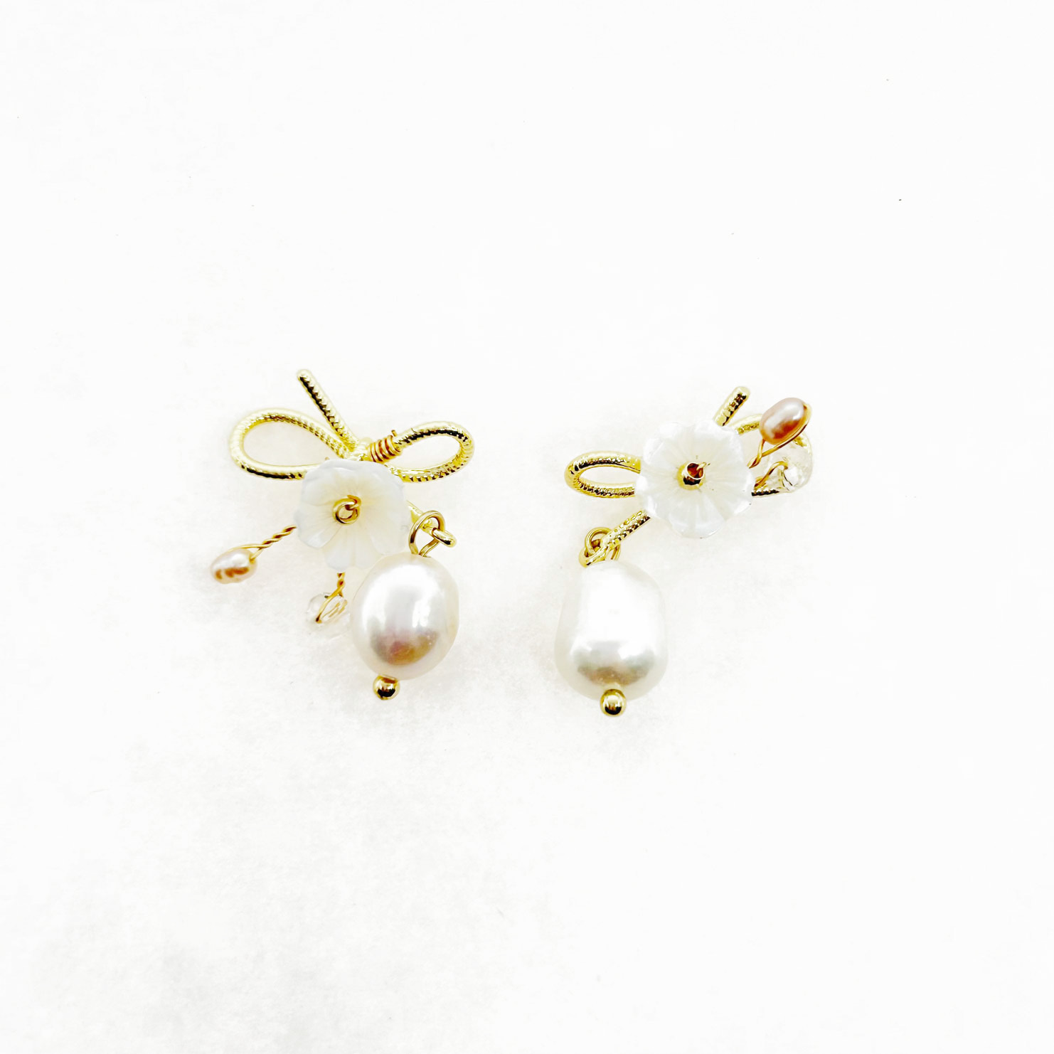 韓國 925純銀 珍珠 花朵 氣質 垂墜感 耳針式耳環