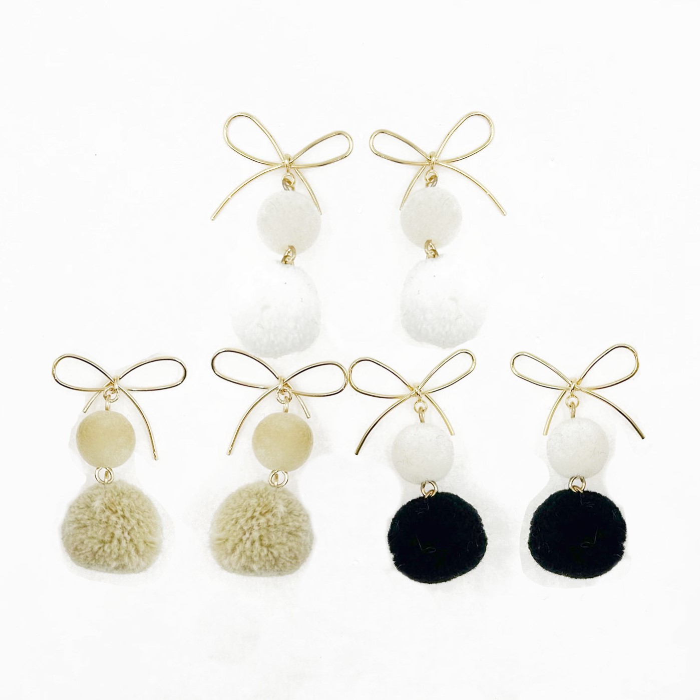 韓國 金屬 蝴蝶結 毛球 造型 三色 耳針式耳環