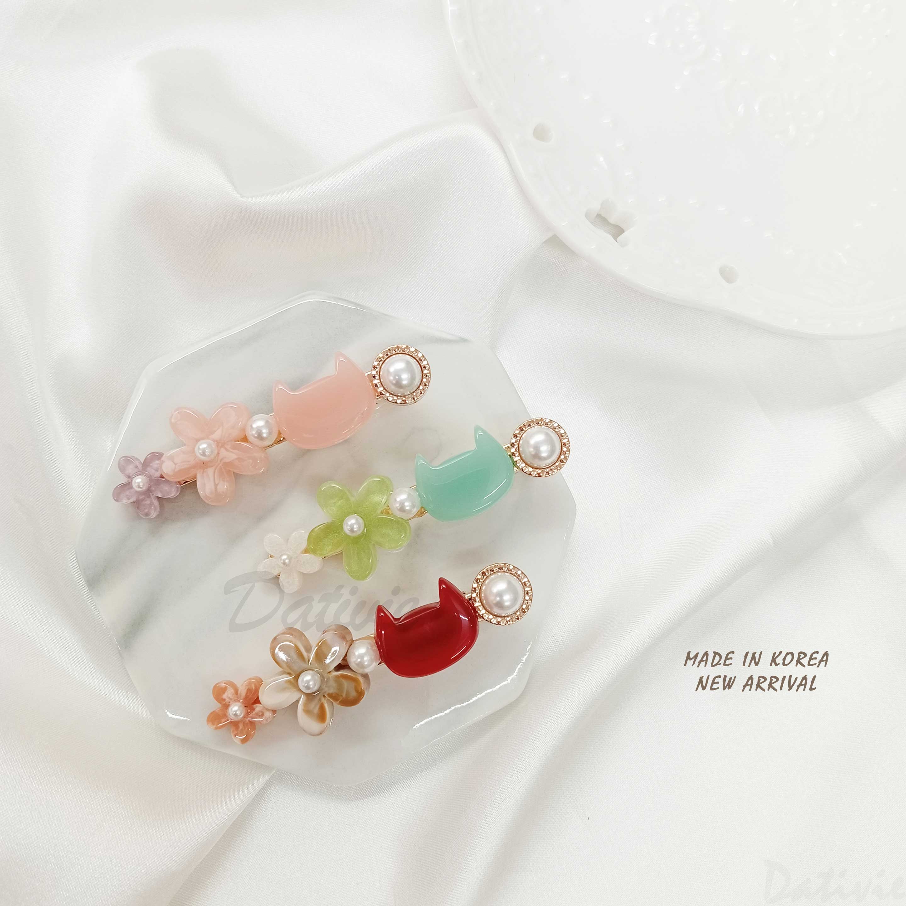韓國 貓咪 珍珠 小花 造型 設計 壓夾