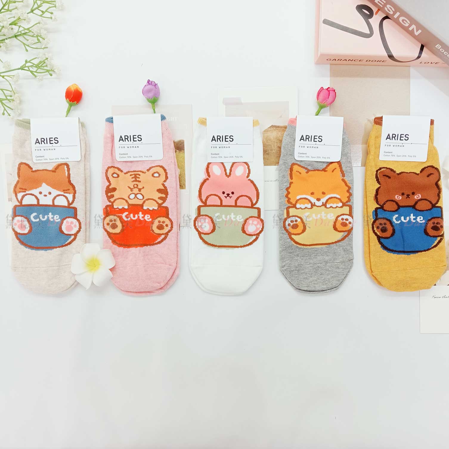 韓國襪 動物 貓咪 老虎 兔子 狐狸 小熊 五色 二分之一襪